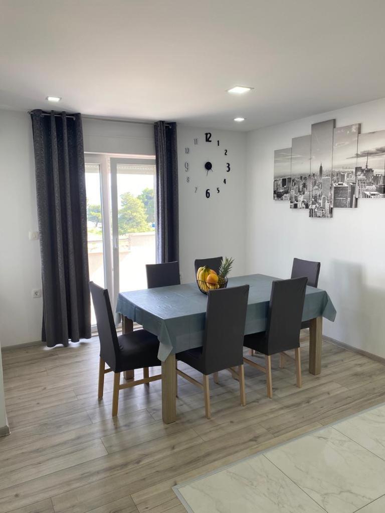 Beach Apartment Andela Kastela Exterior photo