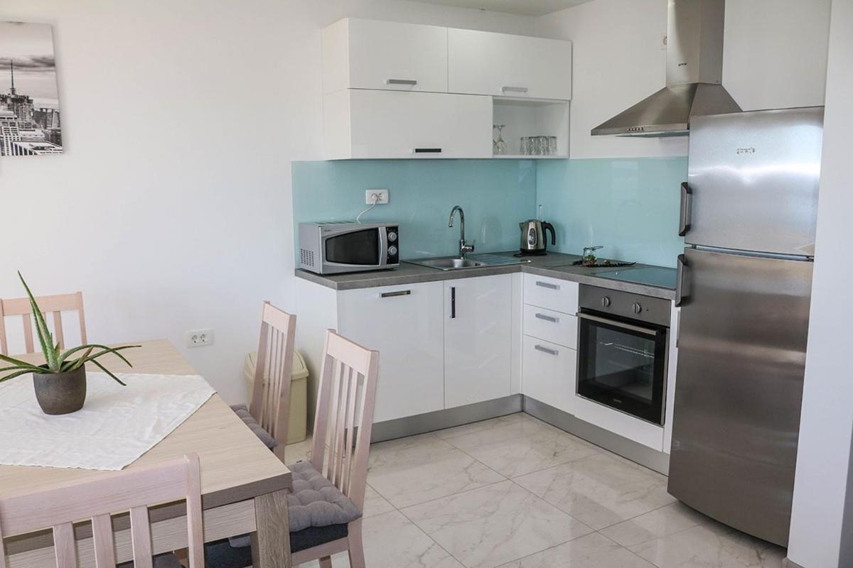 Beach Apartment Andela Kastela Exterior photo